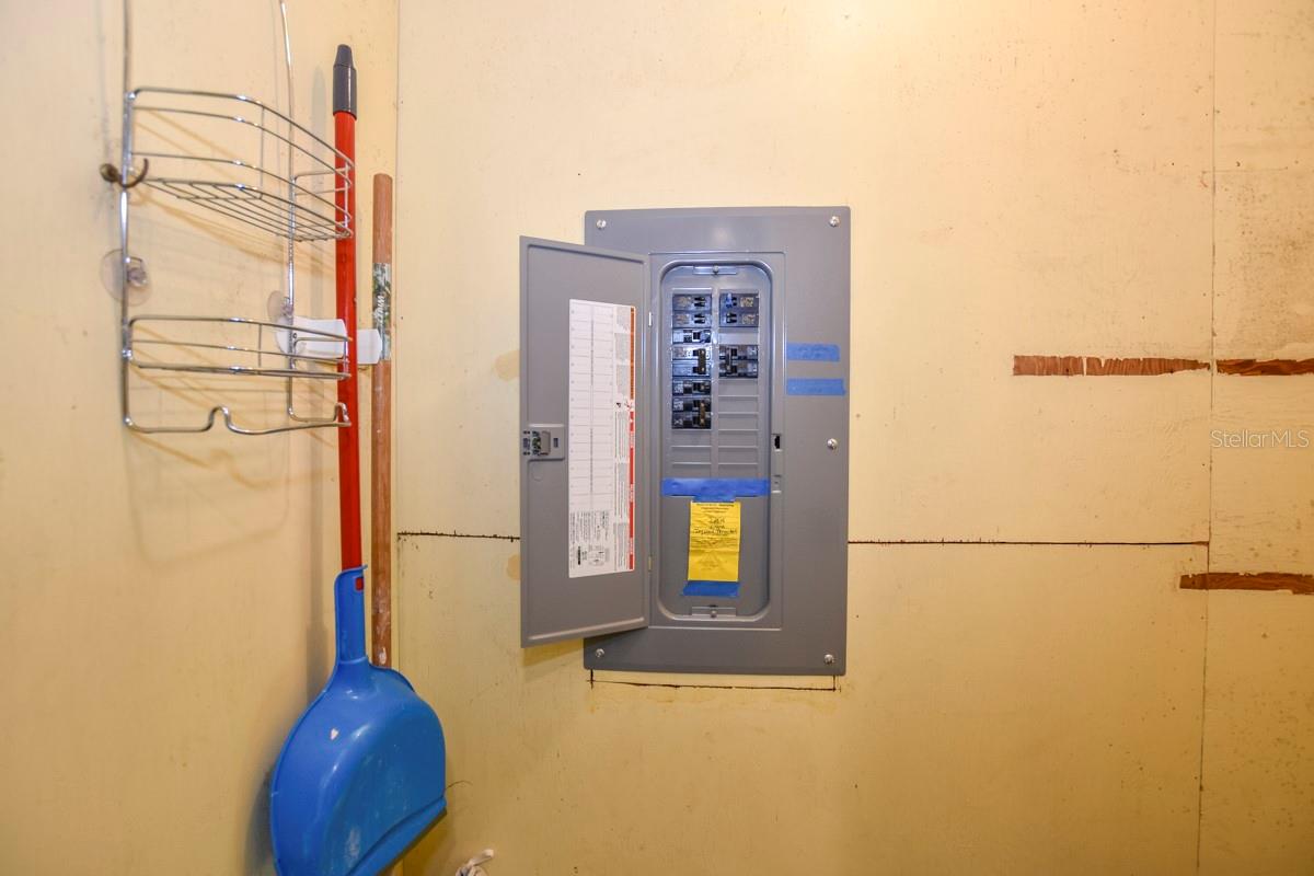 Pato Manor - Residential