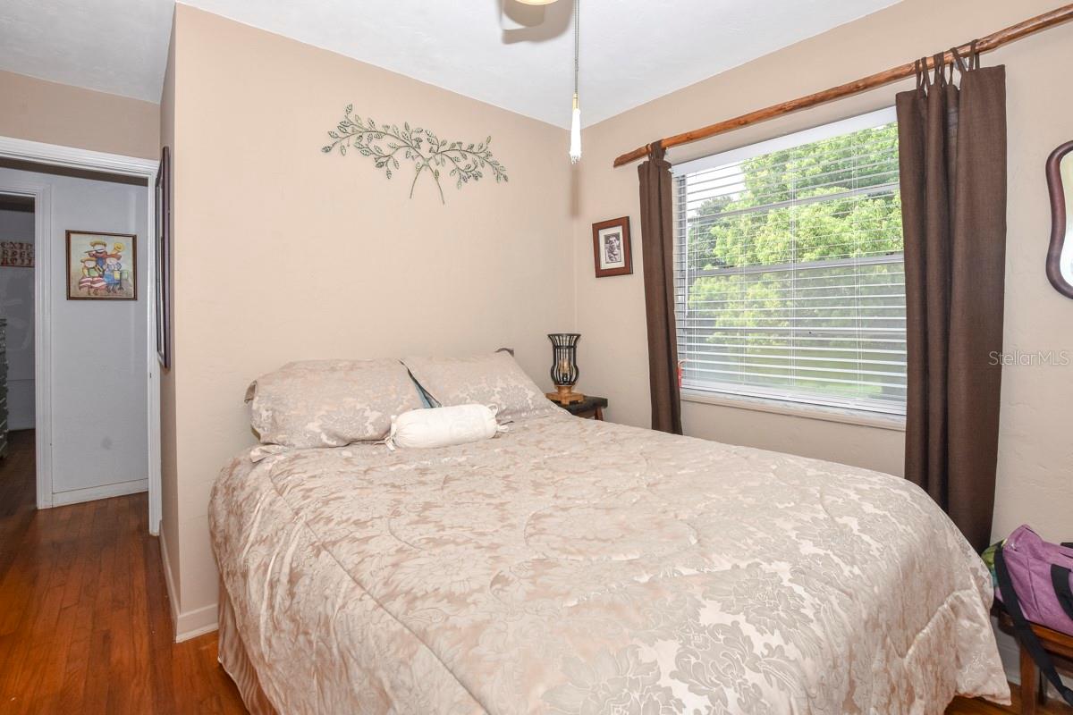 Pato Manor - Residential