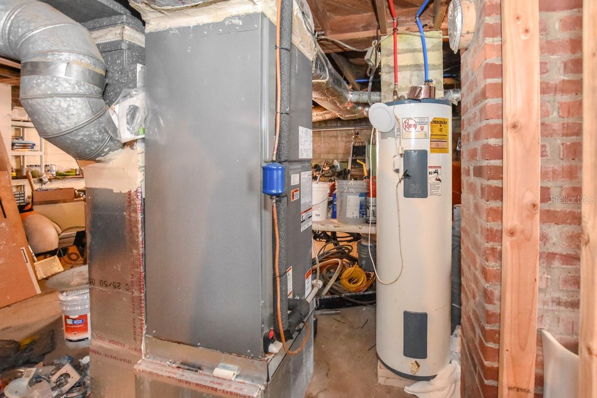 Pato Manor - Residential