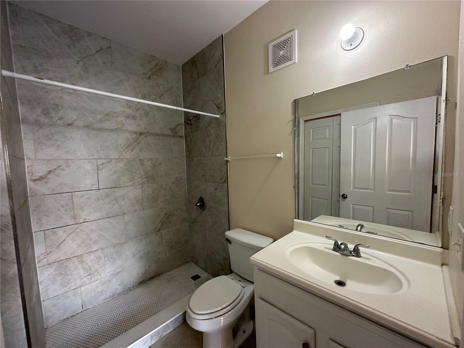 BORDEAUX - Residential Lease