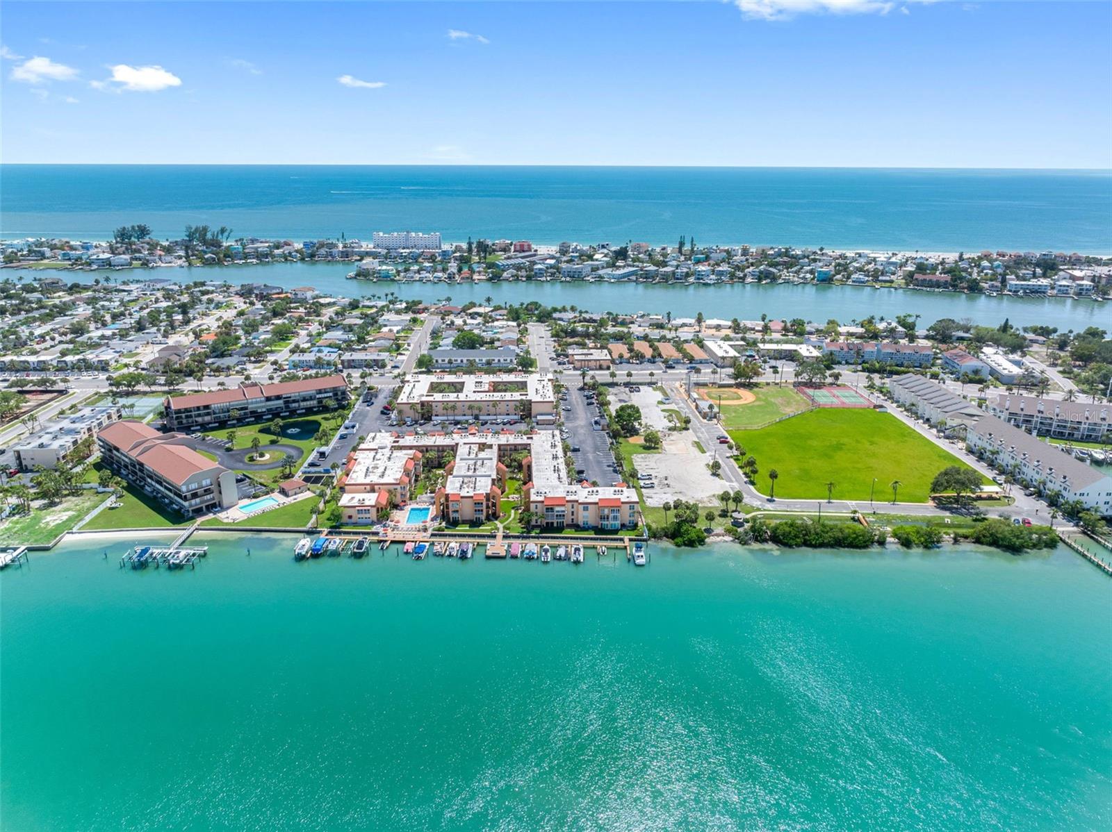 BOCA SHORES CONDOMINIUM - Residential