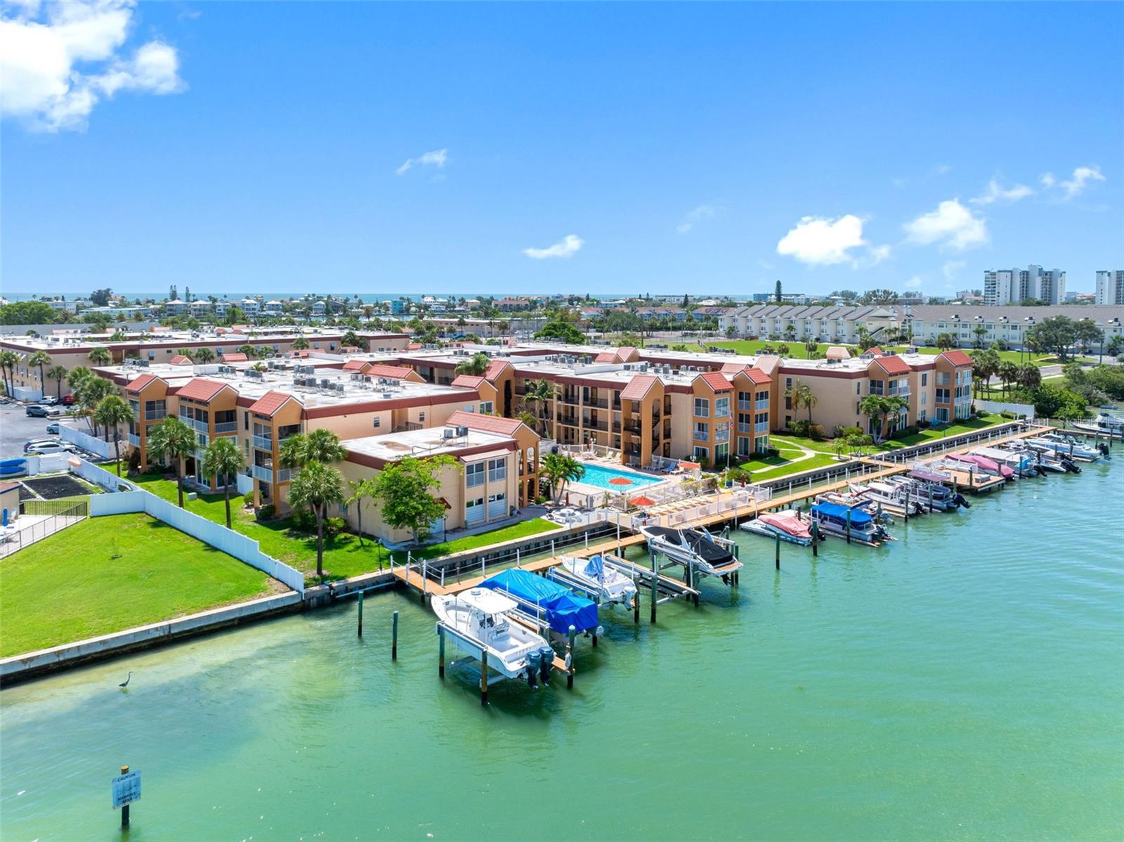 BOCA SHORES CONDOMINIUM - Residential