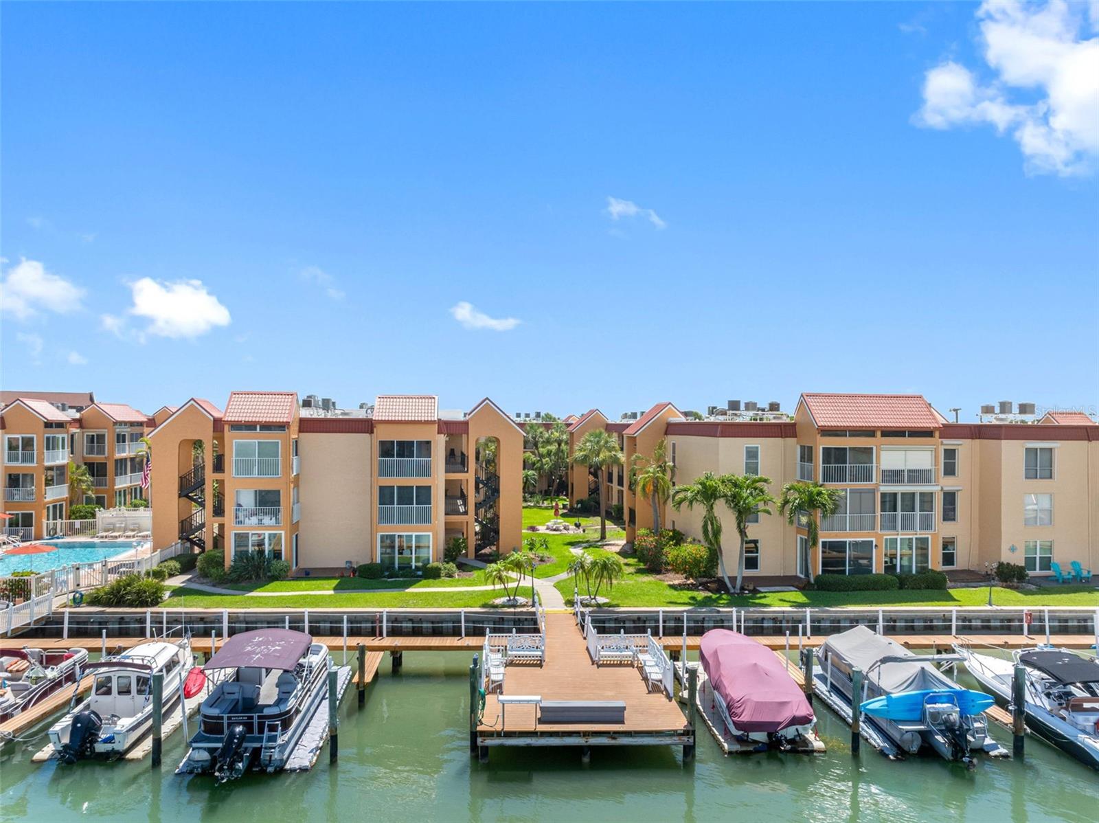 BOCA SHORES CONDOMINIUM - Residential