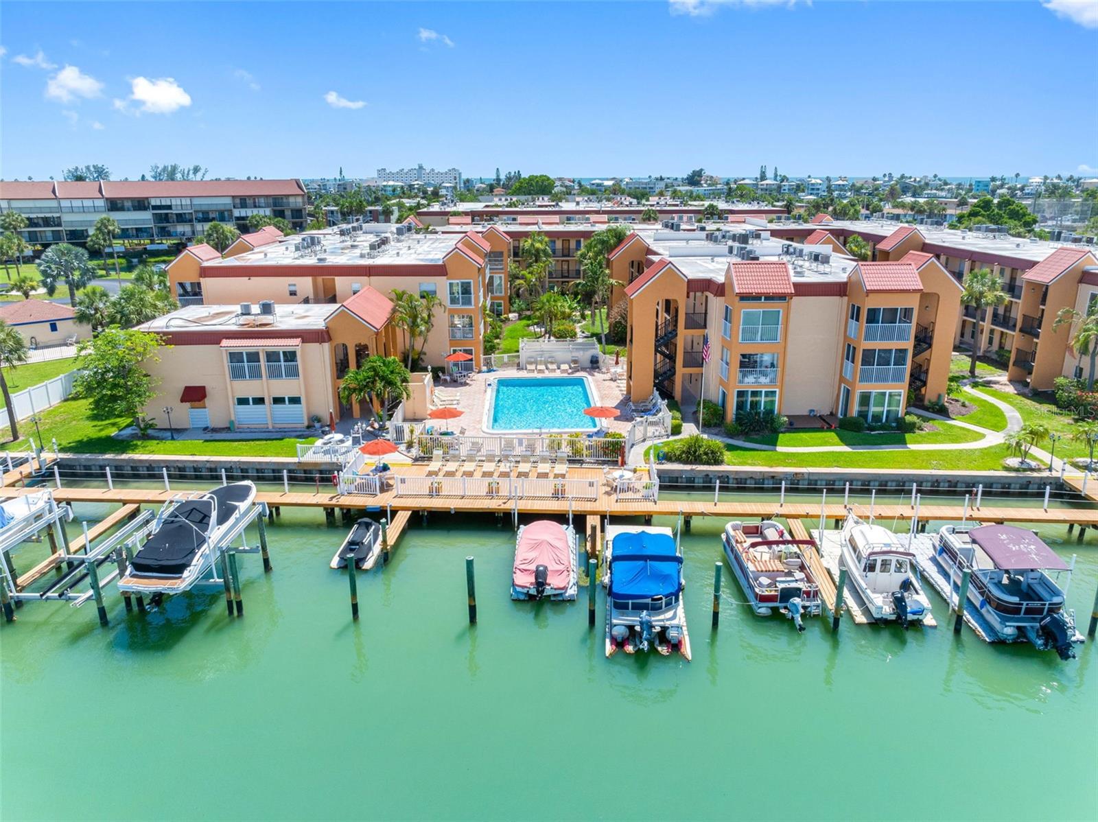 BOCA SHORES CONDOMINIUM - Residential