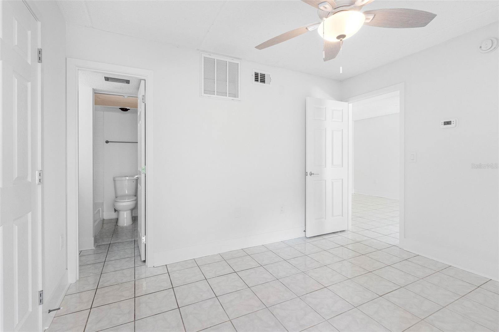 BOCA SHORES CONDOMINIUM - Residential