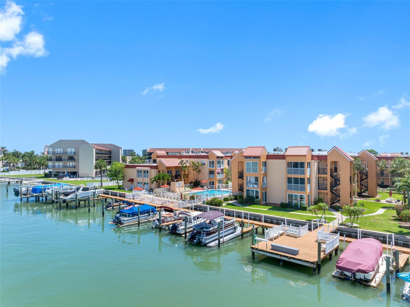 BOCA SHORES CONDOMINIUM - Residential