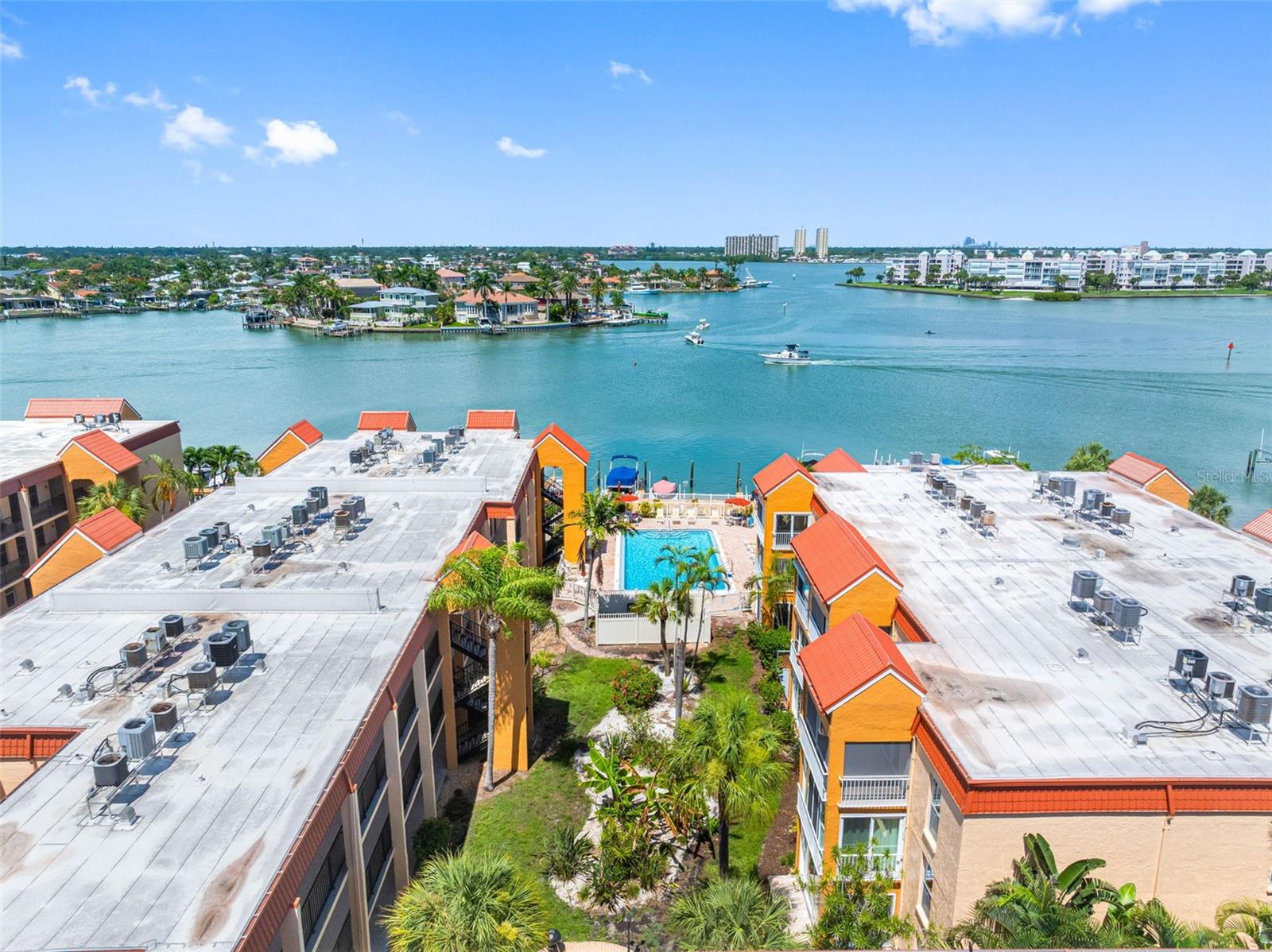 BOCA SHORES CONDOMINIUM - Residential