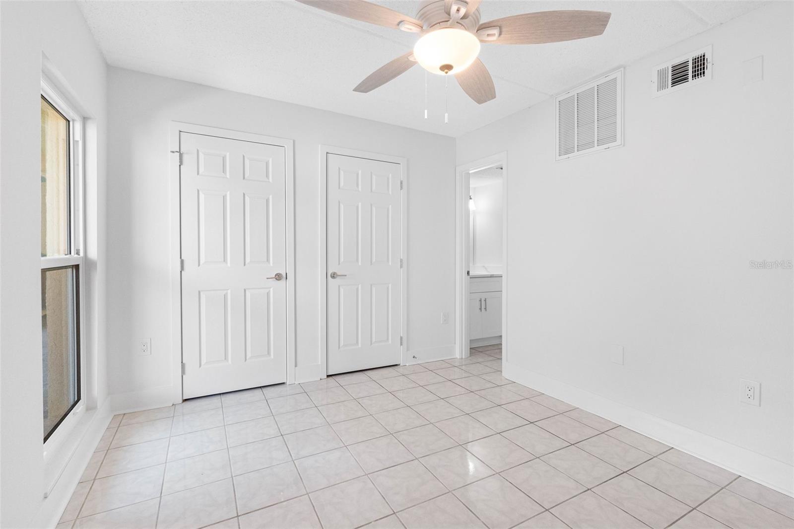 BOCA SHORES CONDOMINIUM - Residential