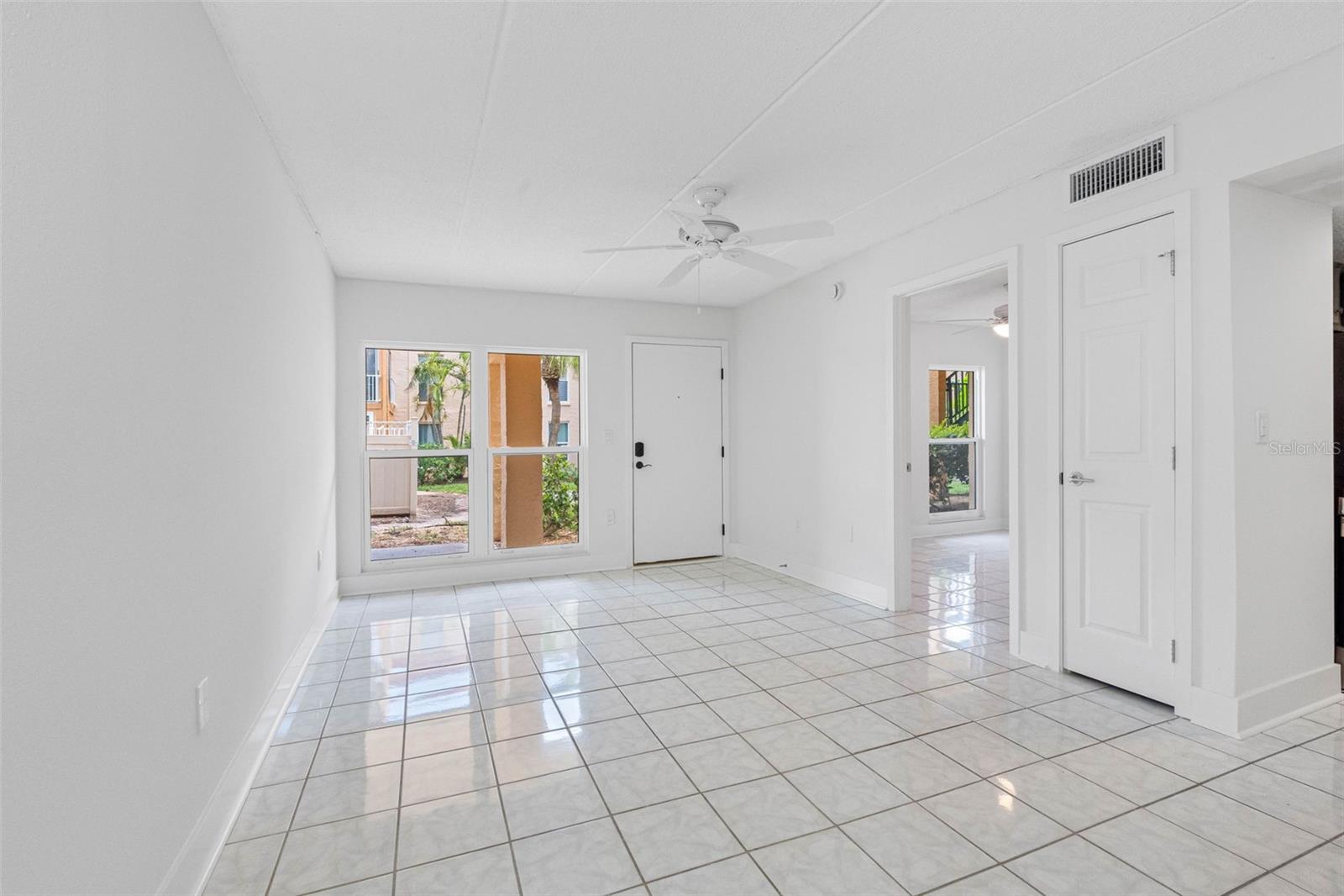 BOCA SHORES CONDOMINIUM - Residential