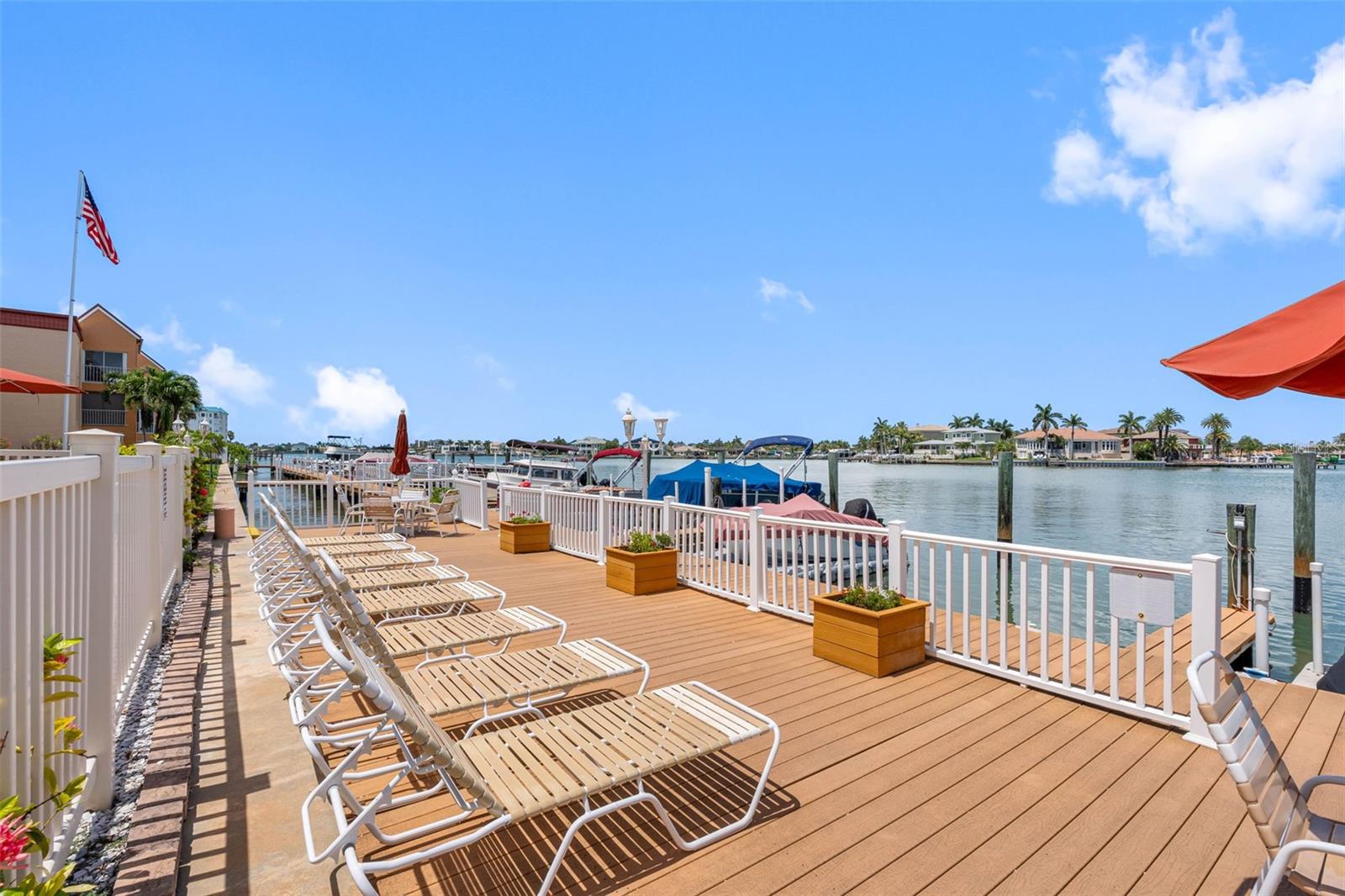 BOCA SHORES CONDOMINIUM - Residential