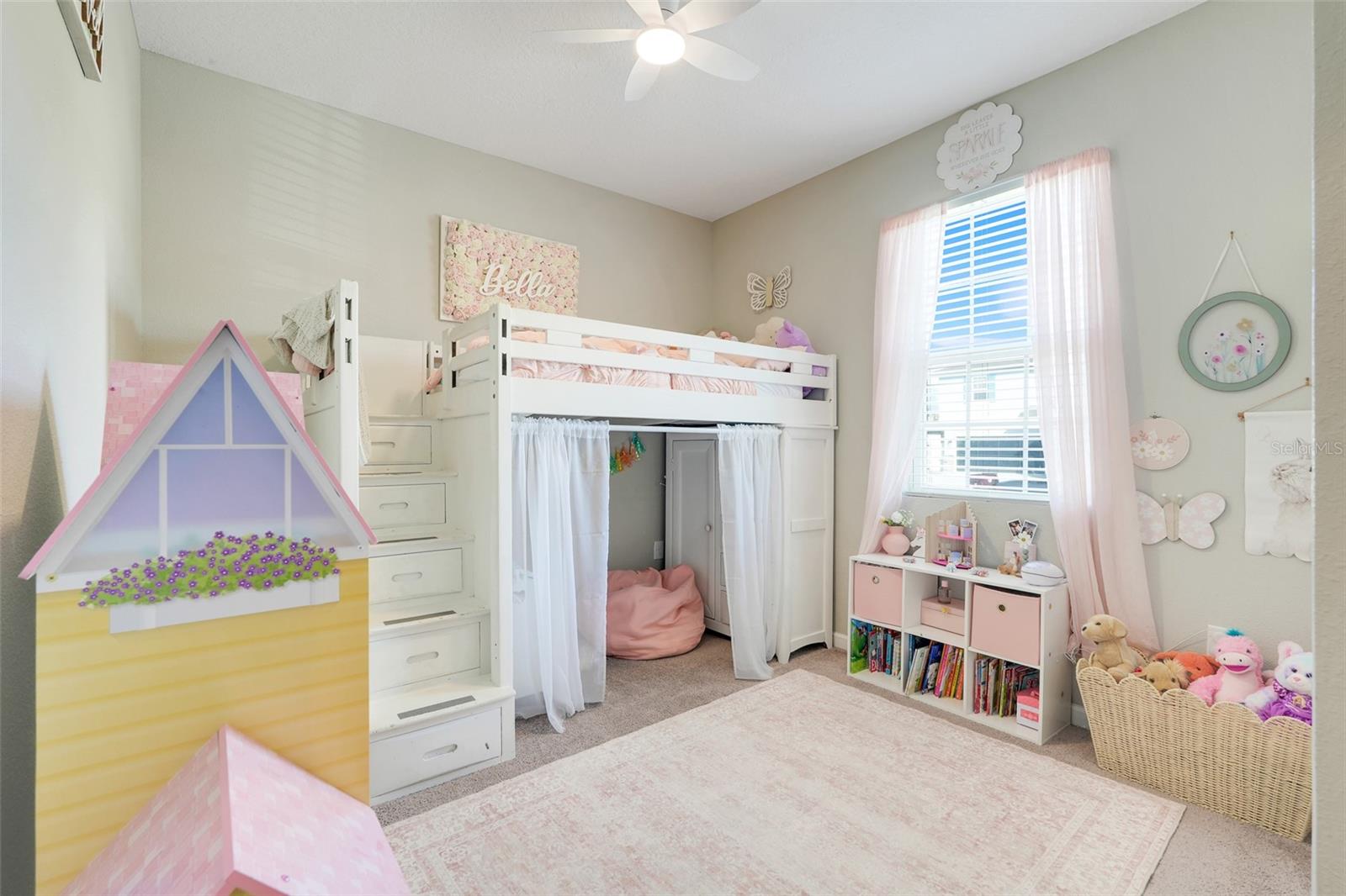 PINEWOOD GARDENS - Residential