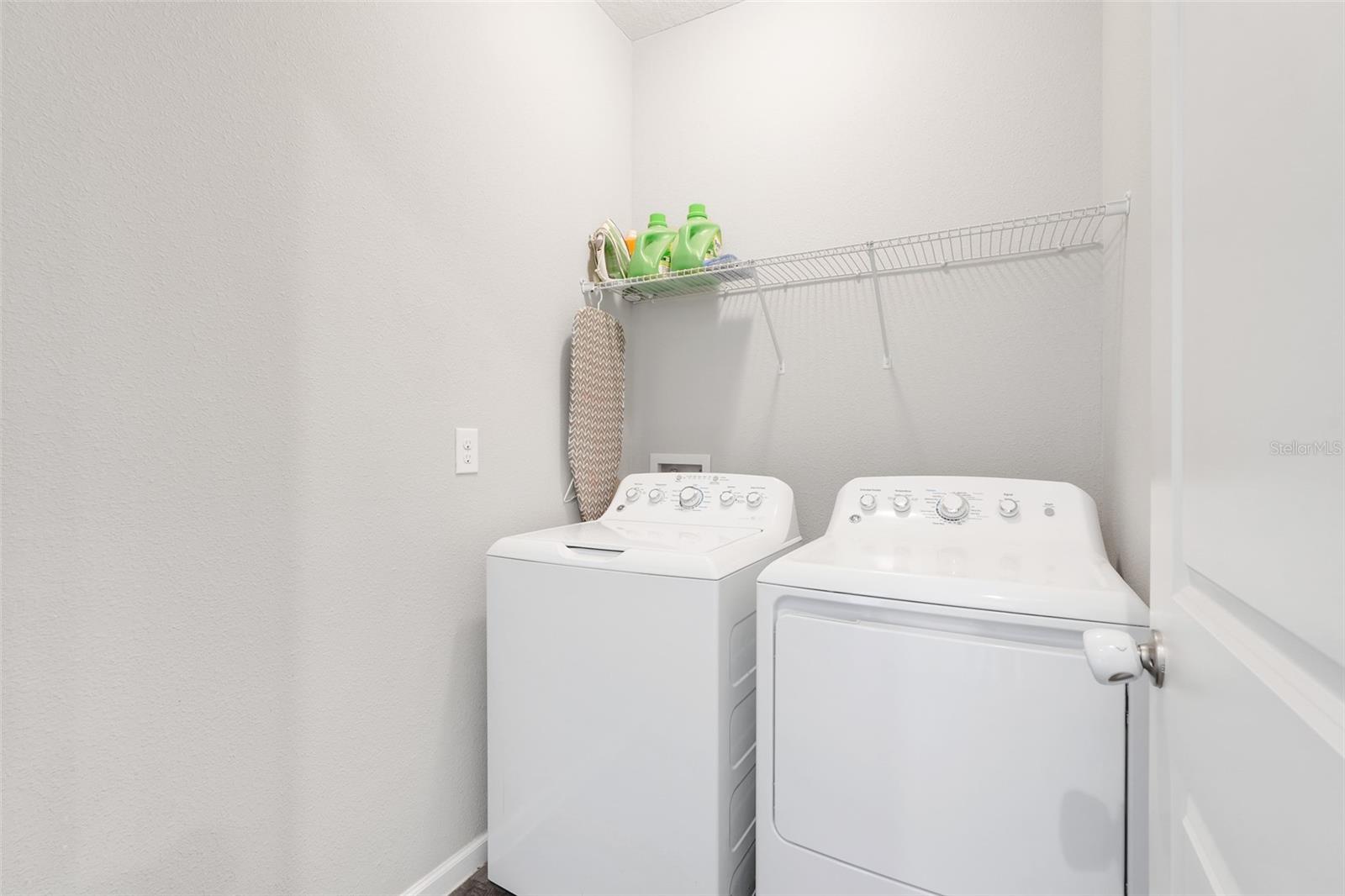 PINEWOOD GARDENS - Residential