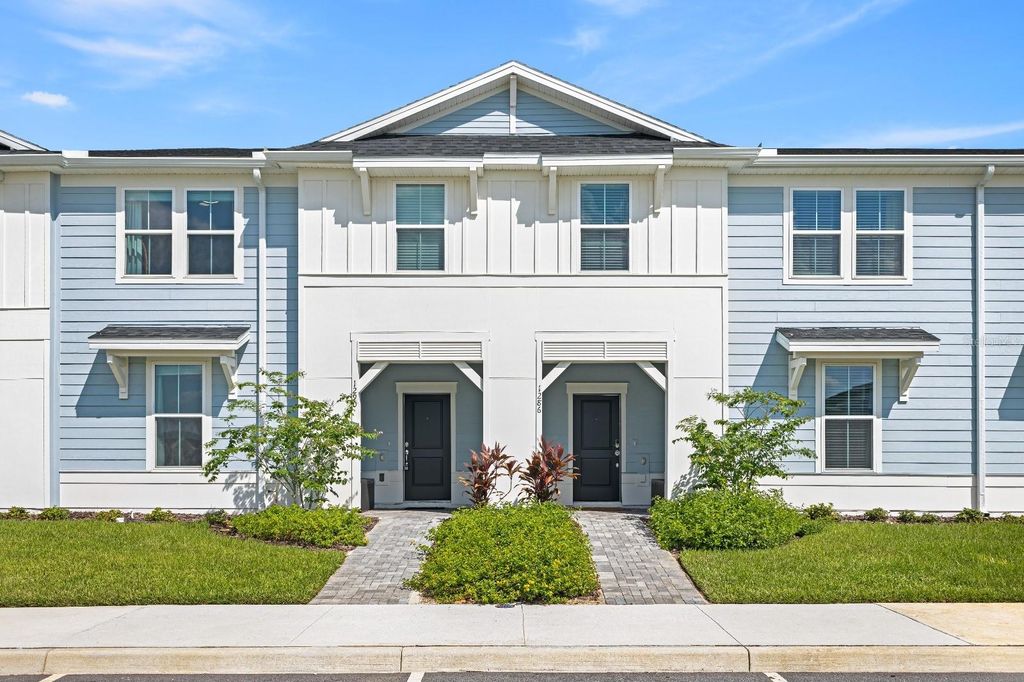 Photo of 1290 Shoreside Street, Clermont, FL 34714 (MLS # O6358392)