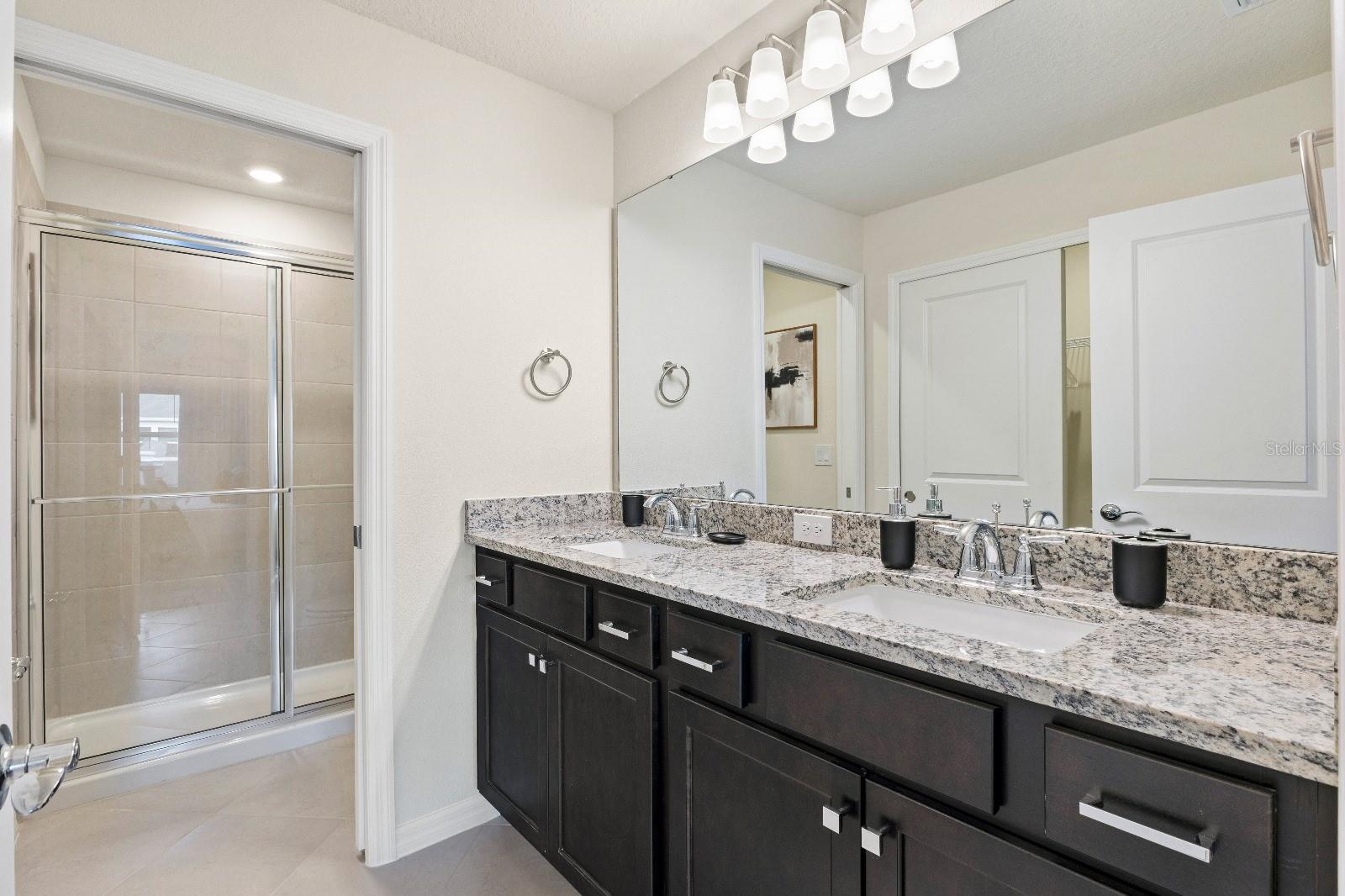 WINDSOR CAY PHASE 1 - Residential