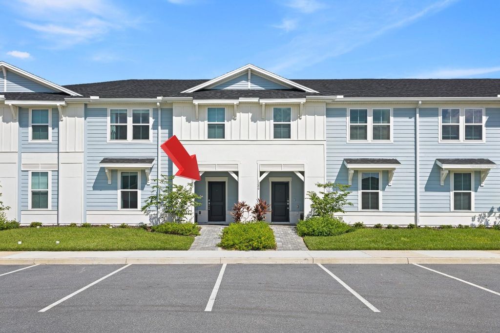 Photo of 1290 Shoreside Street, Clermont, FL 34714 (MLS # O6358392)