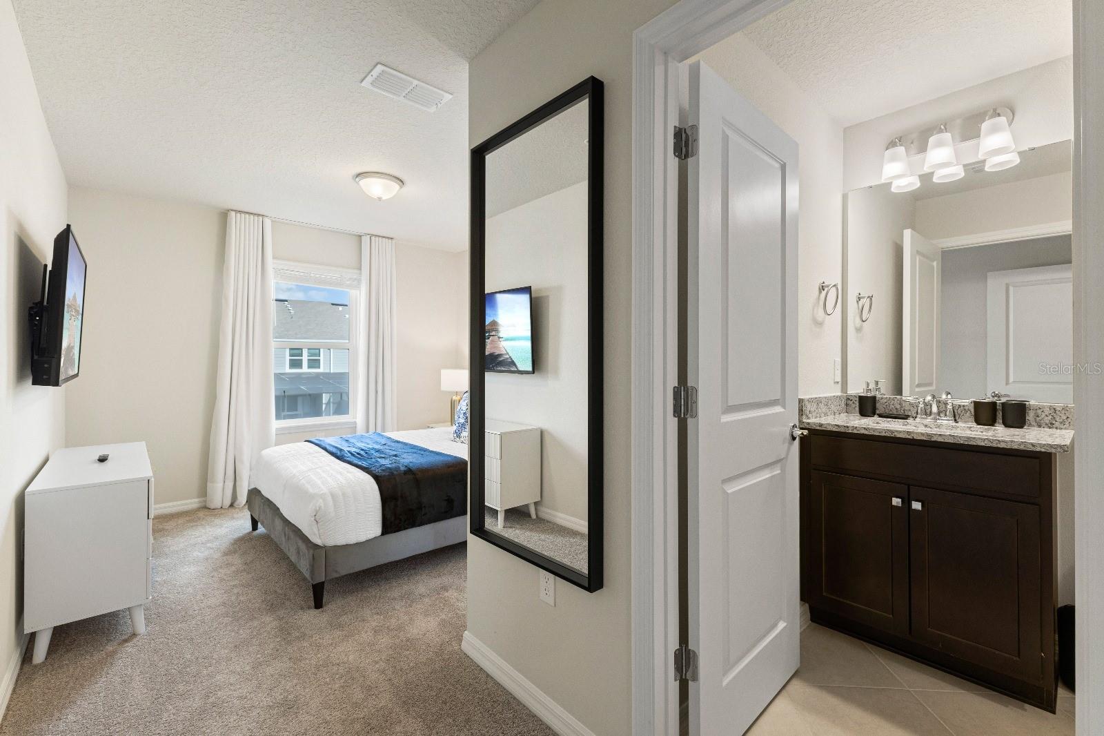 WINDSOR CAY PHASE 1 - Residential