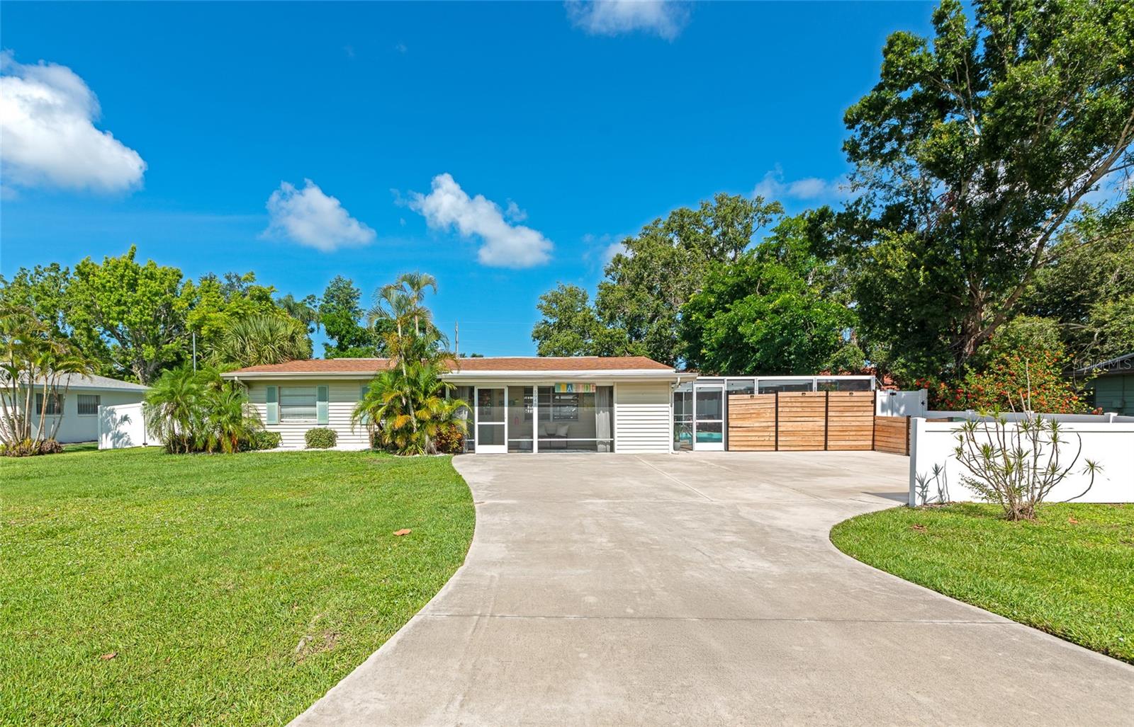 5948 MIRROR LAKE ROAD
