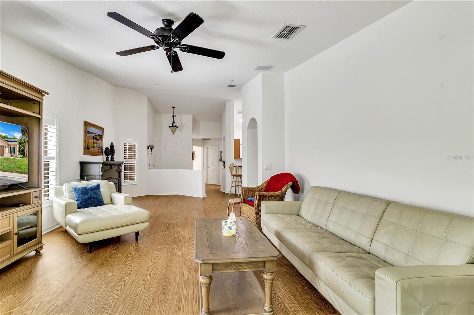 561 VINEYARD WAY