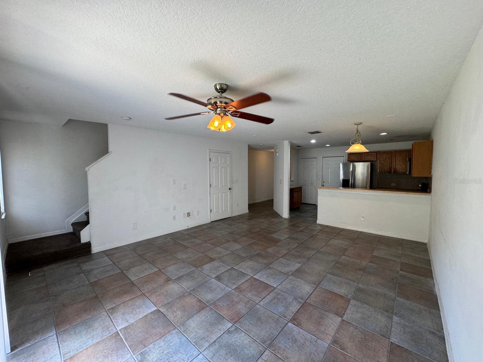 561 CRESTING OAK CIRCLE 86