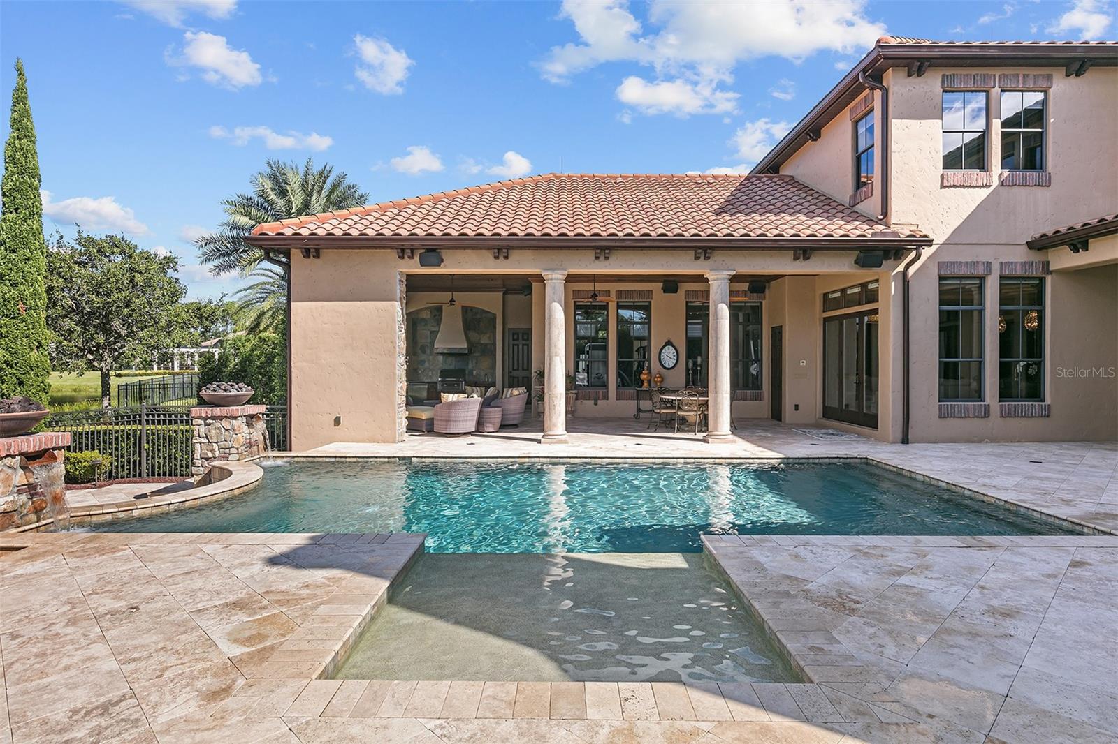 KEENES POINTE - Residential