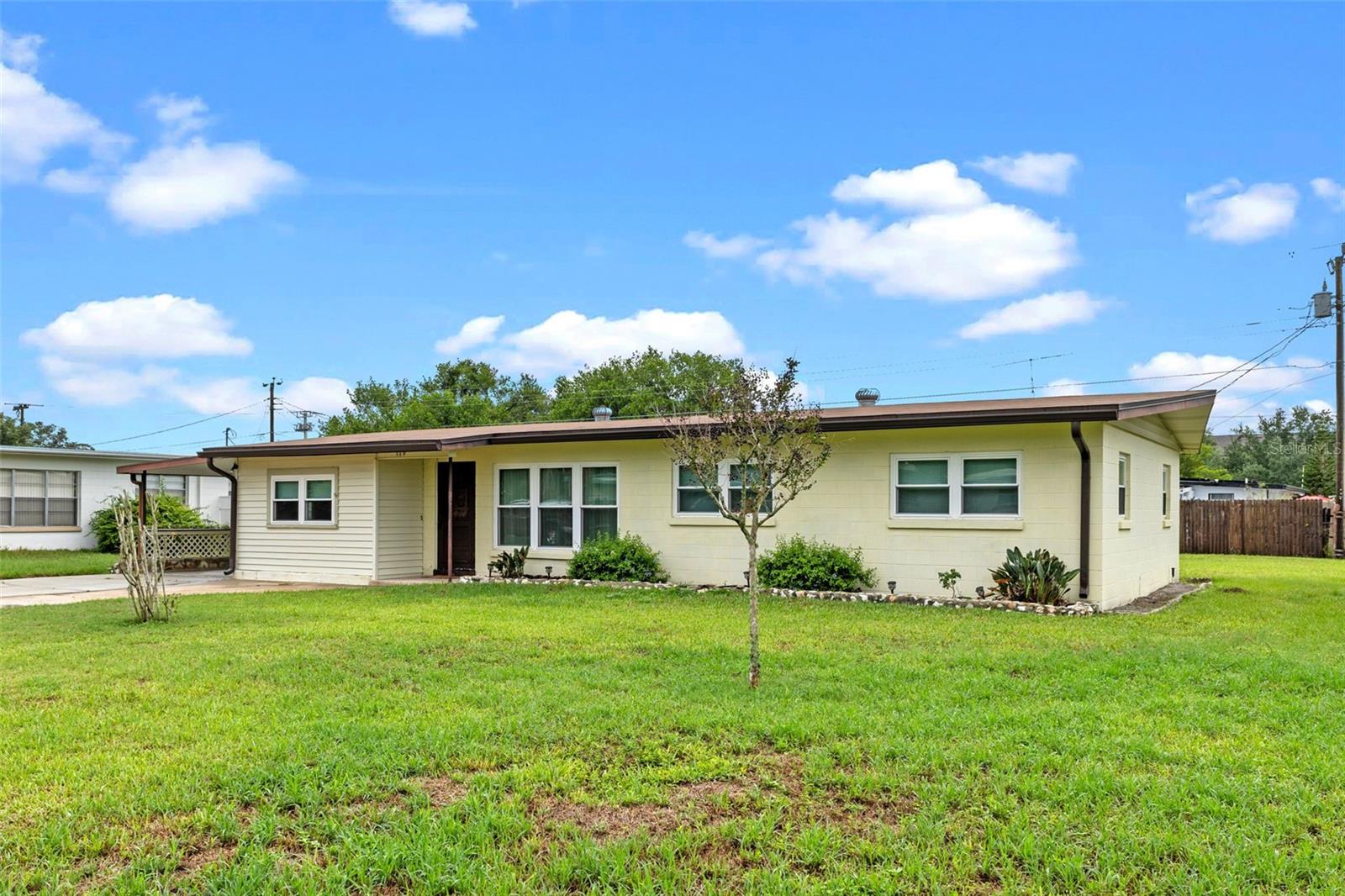 110 N SUNLAND DRIVE