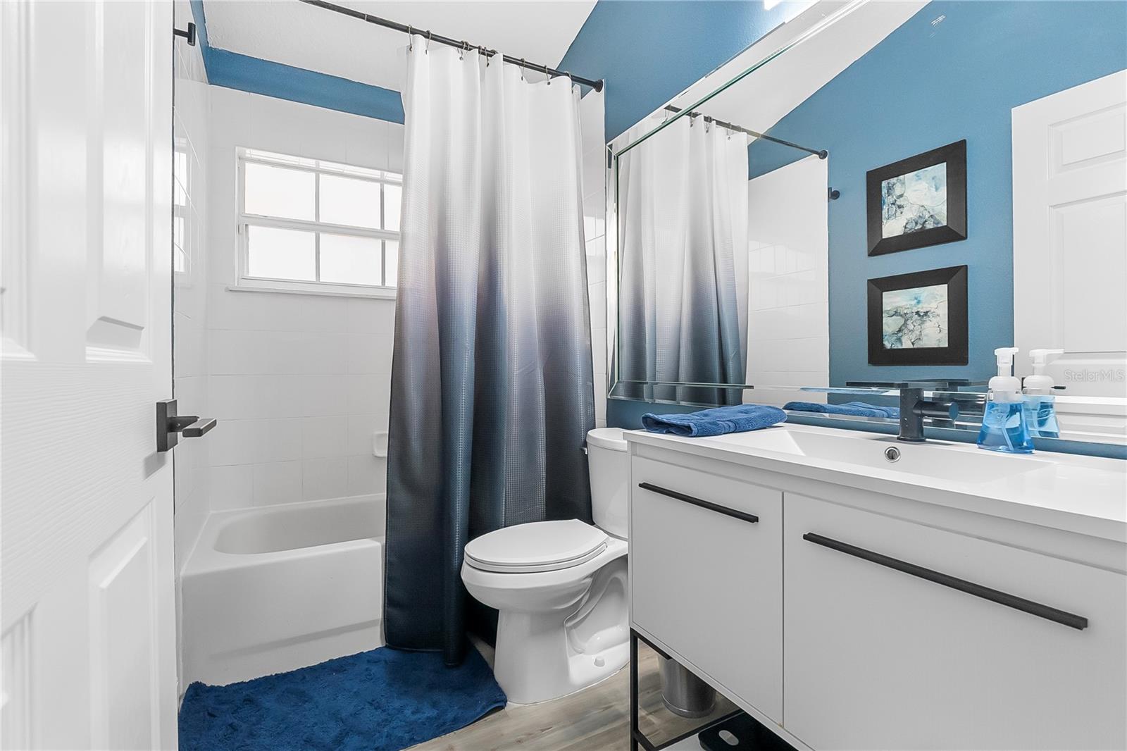 MOSS PARK LNDGS A C E F G H I & - Residential