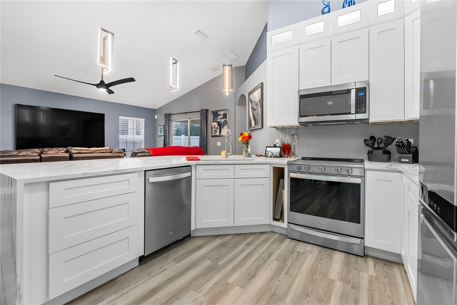 MOSS PARK LNDGS A C E F G H I & - Residential