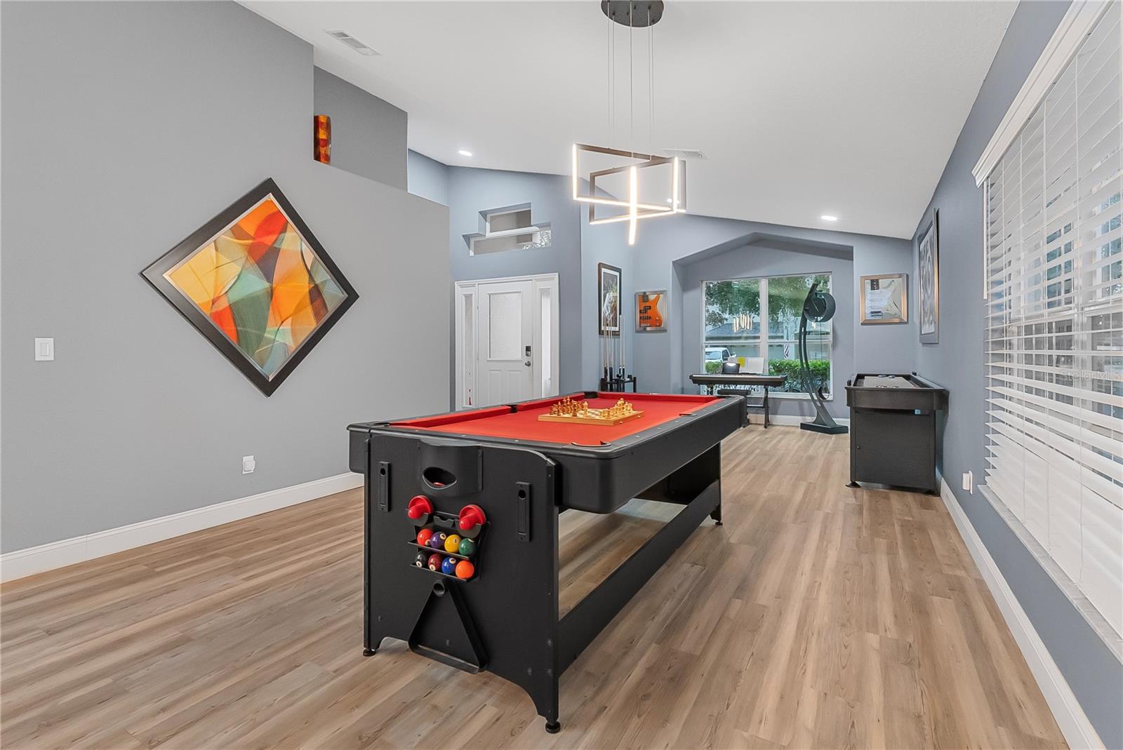 MOSS PARK LNDGS A C E F G H I & - Residential