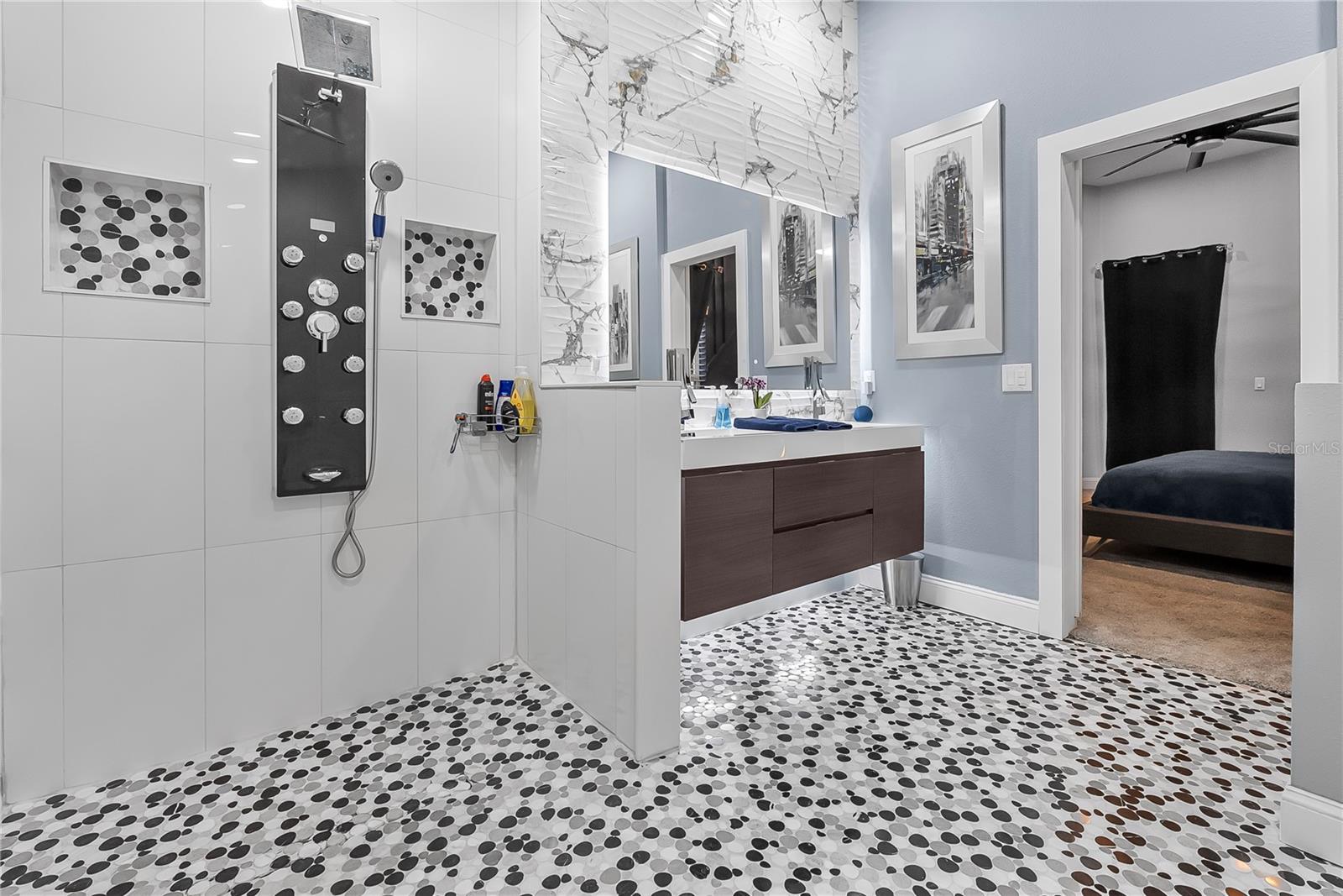 MOSS PARK LNDGS A C E F G H I & - Residential