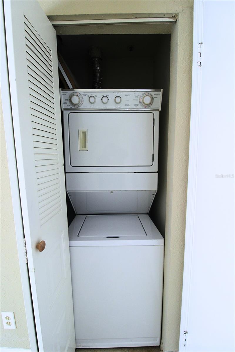 VINTAGE GRAND - Residential Lease