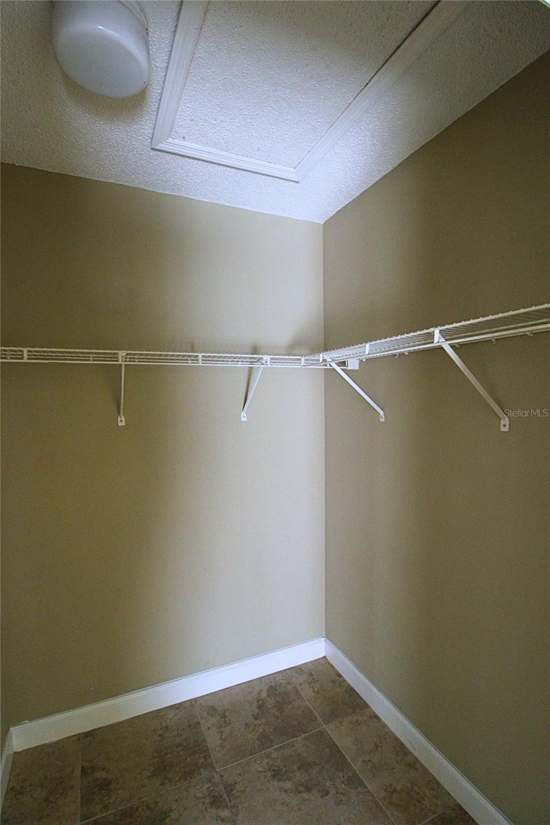 VINTAGE GRAND - Residential Lease