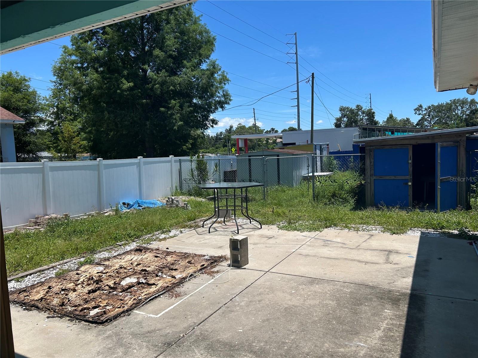 1504 STEVENSONS DRIVE