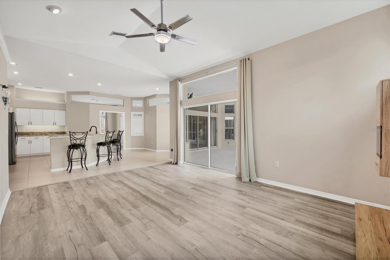 CREEKWOOD PH ONE SUBPHASE I UNIT A4B4 - Residential