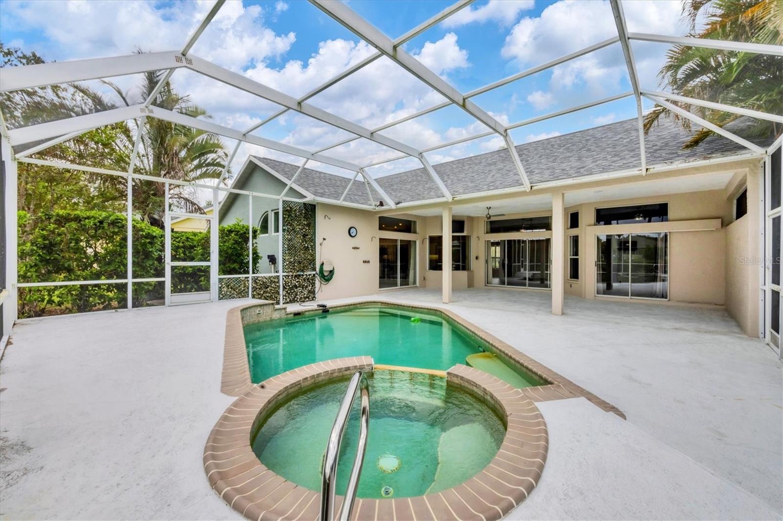 CREEKWOOD PH ONE SUBPHASE I UNIT A4B4 - Residential