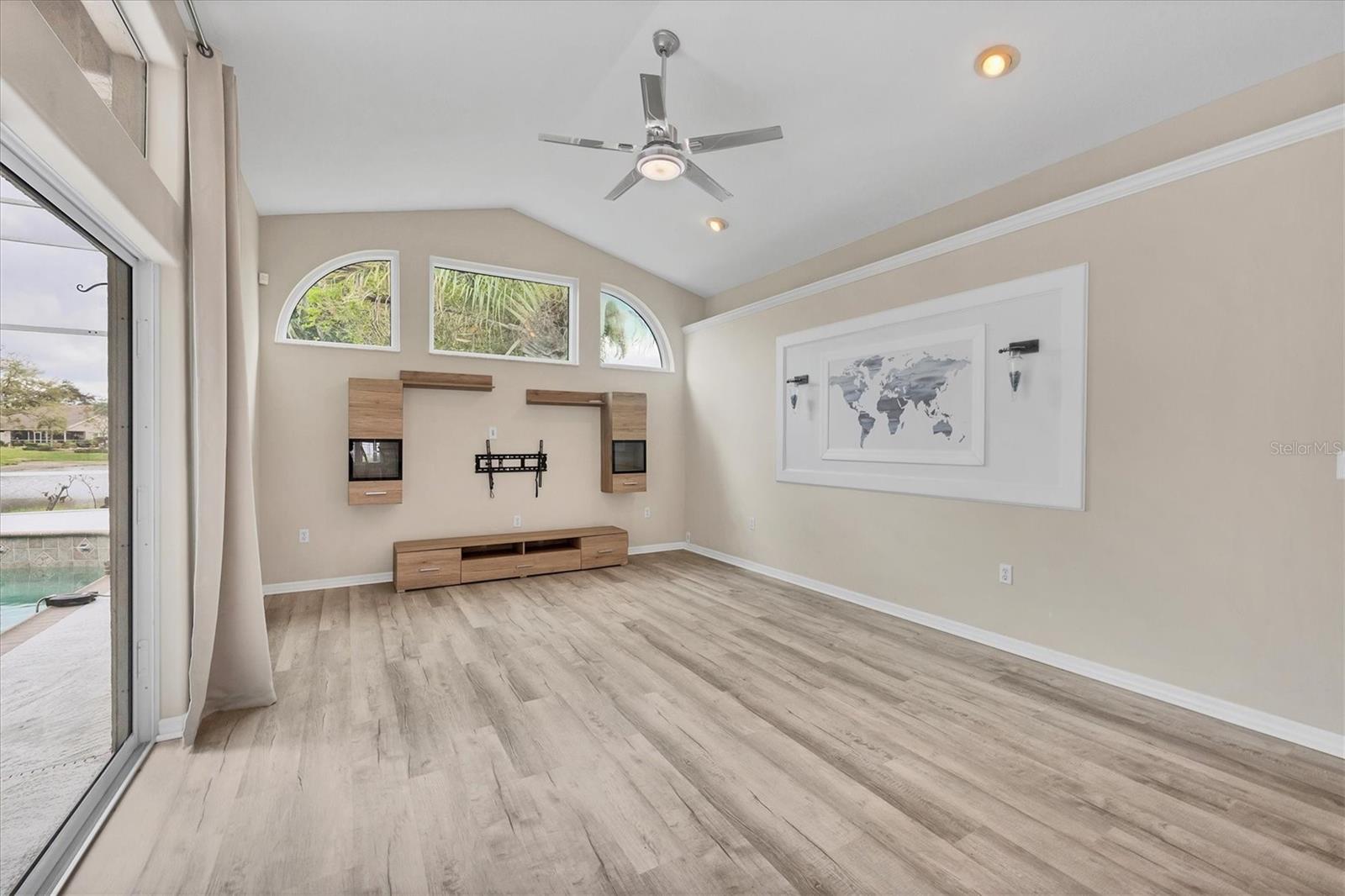 CREEKWOOD PH ONE SUBPHASE I UNIT A4B4 - Residential