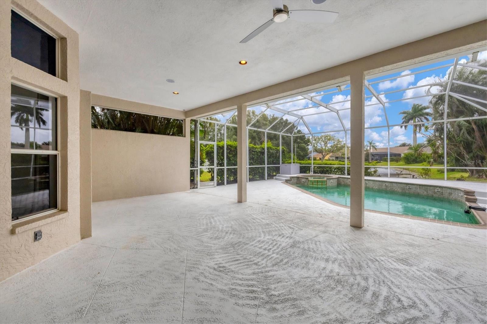 CREEKWOOD PH ONE SUBPHASE I UNIT A4B4 - Residential