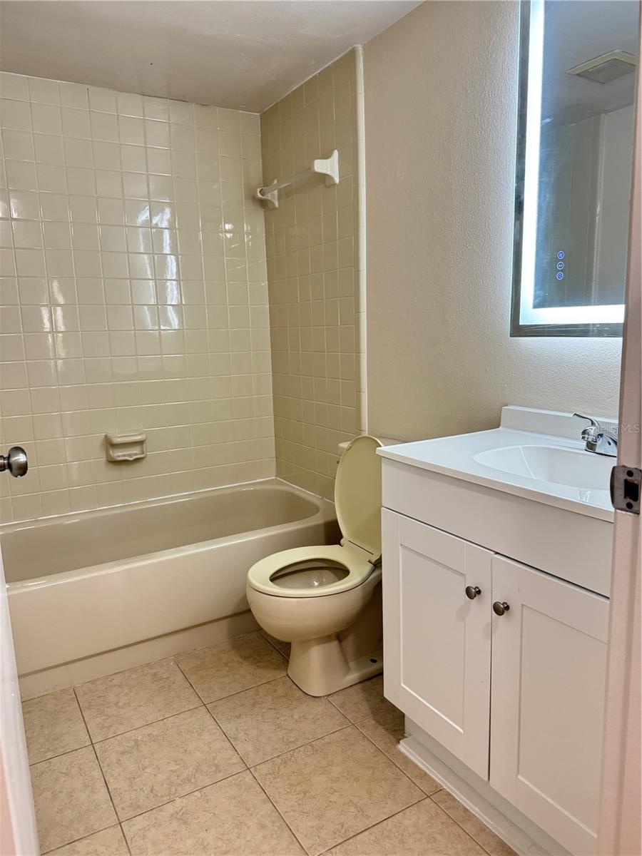 NORTH OAKS CONDO - Residential