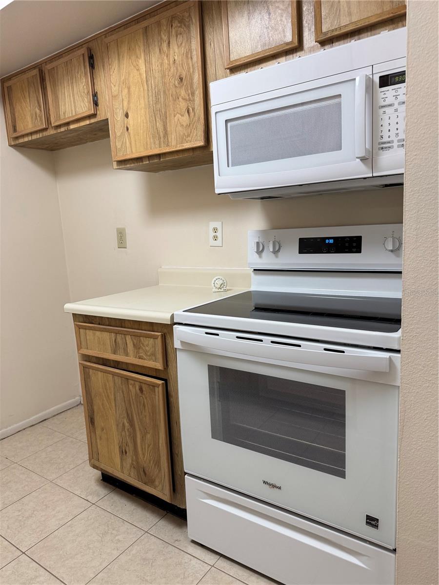 NORTH OAKS CONDO - Residential