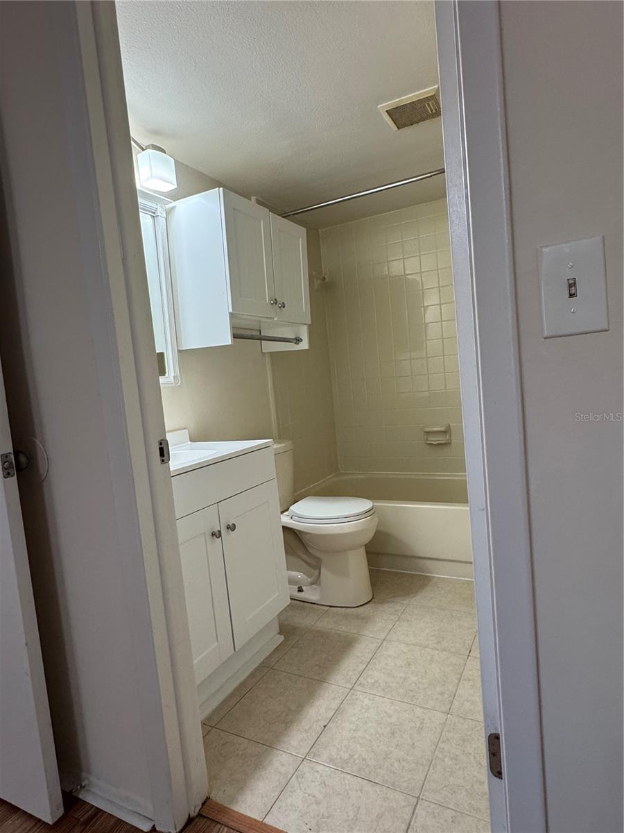NORTH OAKS CONDO - Residential