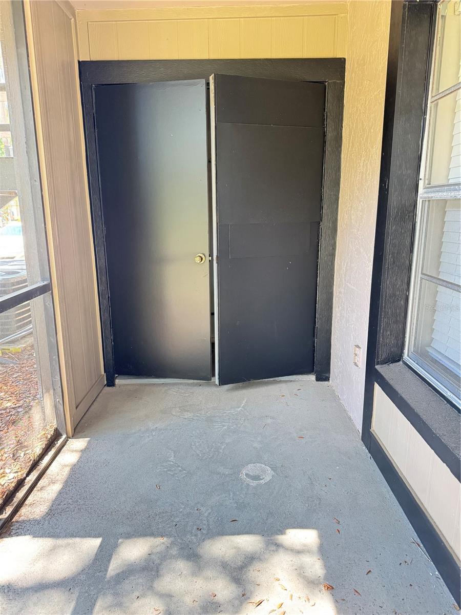 NORTH OAKS CONDO - Residential