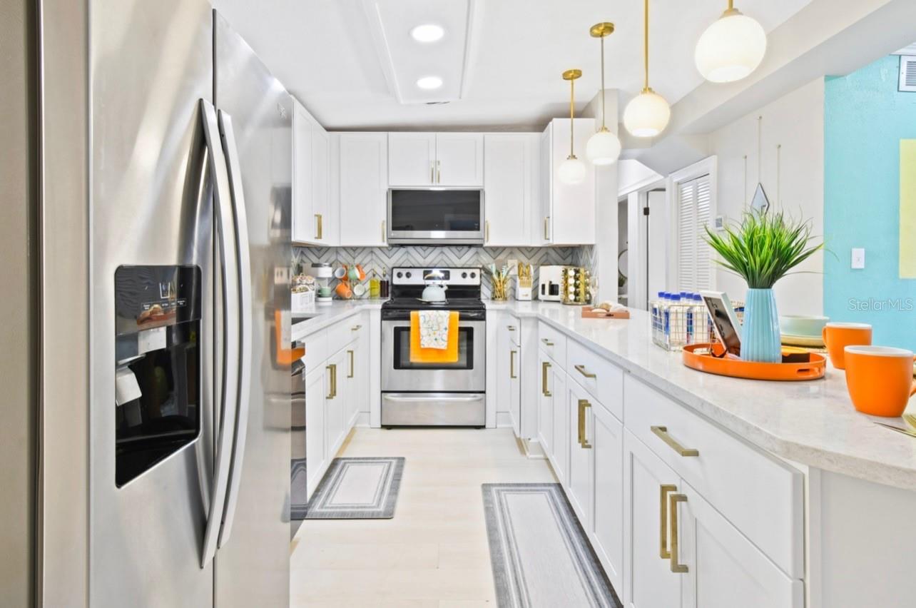 SUNSET GARDENS - Residential