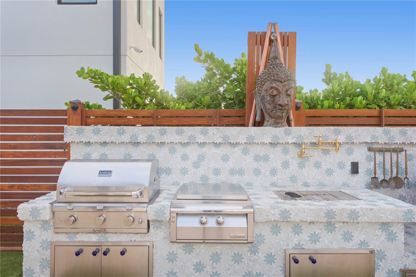 BELLEVUE ESTATES ISLAND 2ND ADD - Residential