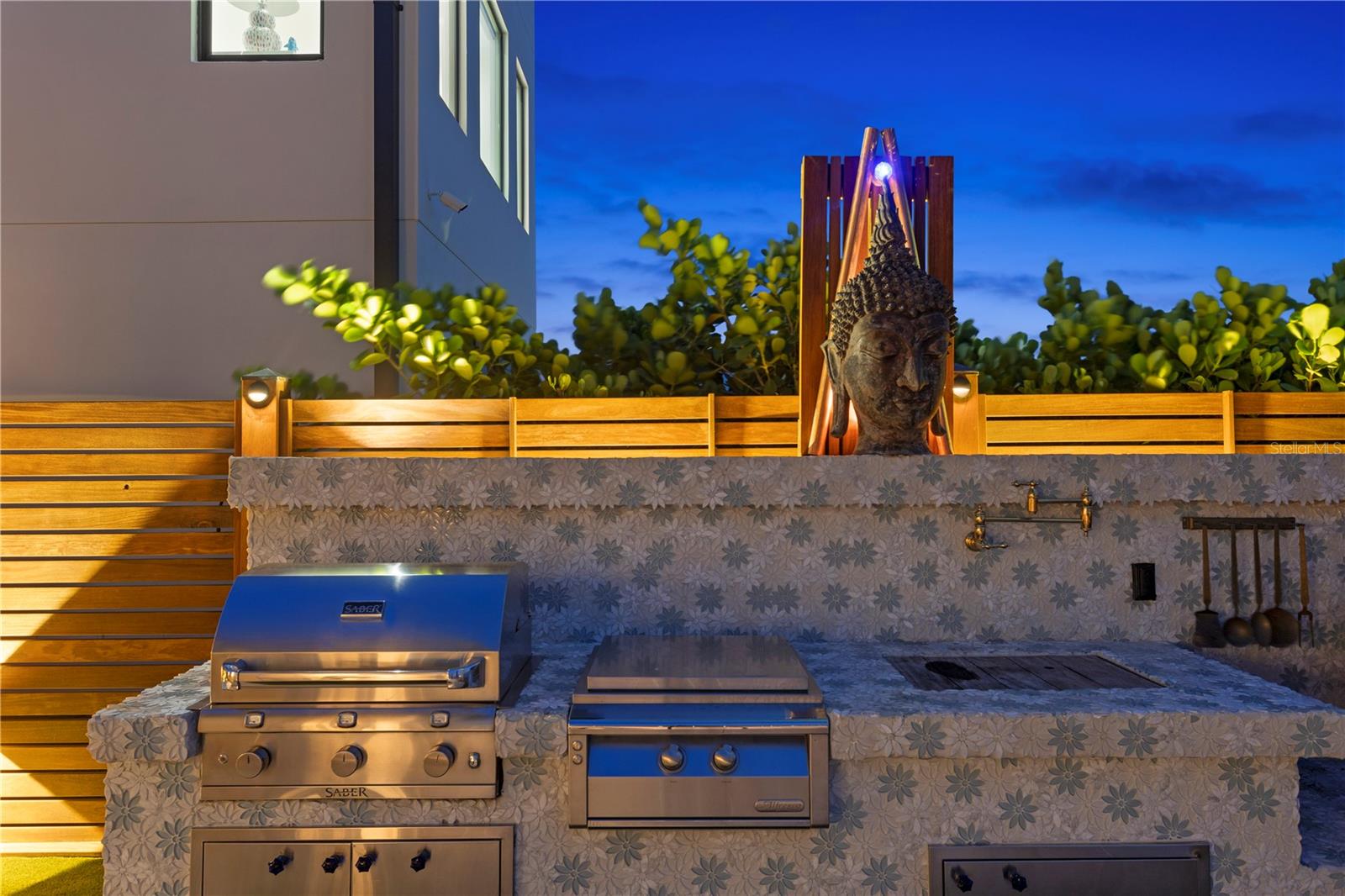 BELLEVUE ESTATES ISLAND 2ND ADD - Residential