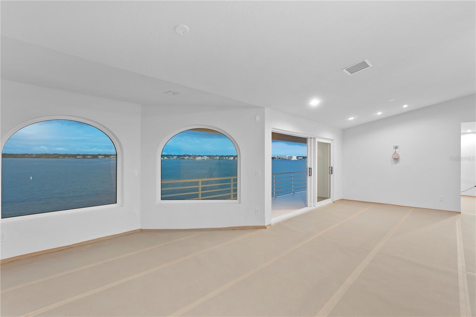 BELLEVUE ESTATES ISLAND 2ND ADD - Residential