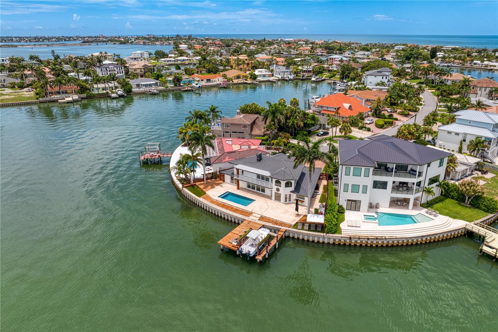 BELLEVUE ESTATES ISLAND 2ND ADD - Residential