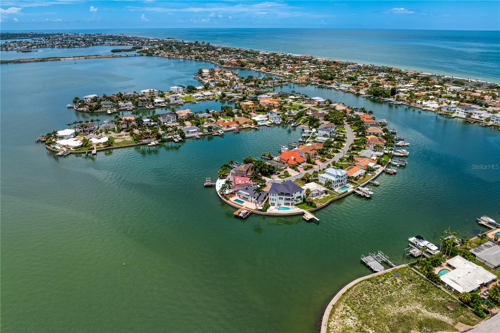 BELLEVUE ESTATES ISLAND 2ND ADD - Residential