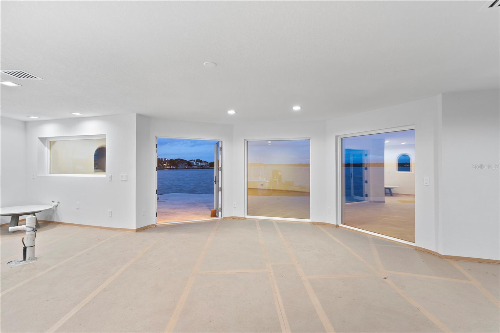 BELLEVUE ESTATES ISLAND 2ND ADD - Residential