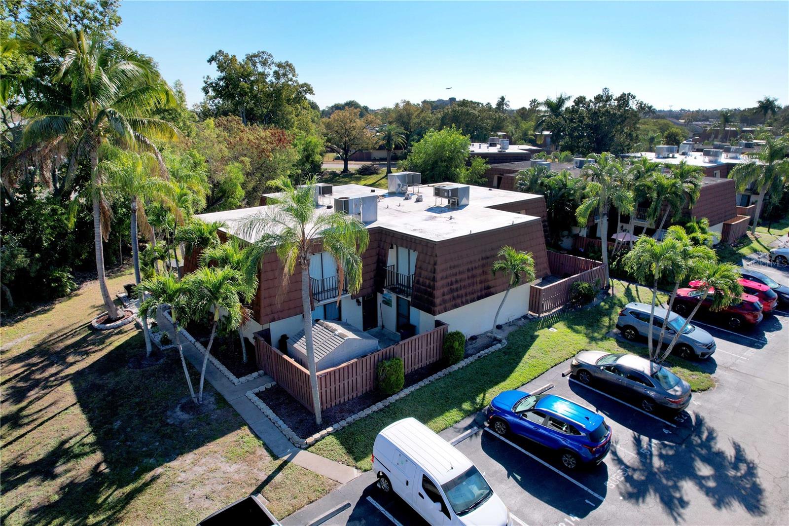 VILLAGE CEDARBEND CONDOVISION - Residential