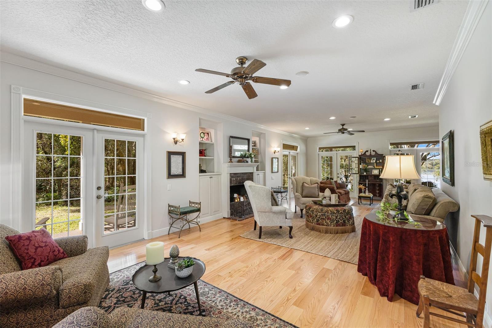 ACREAGE & UNREC - Residential