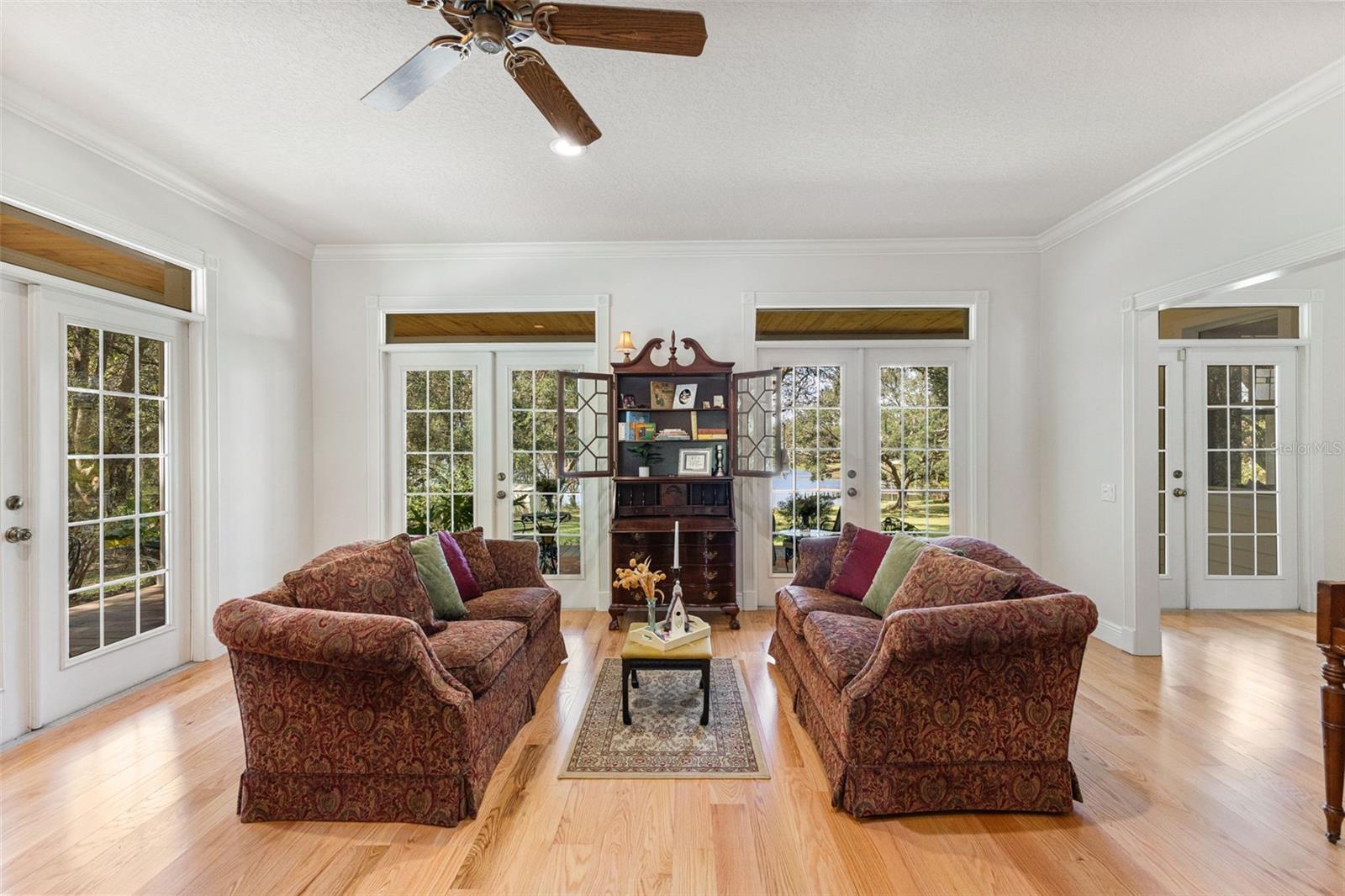 ACREAGE & UNREC - Residential